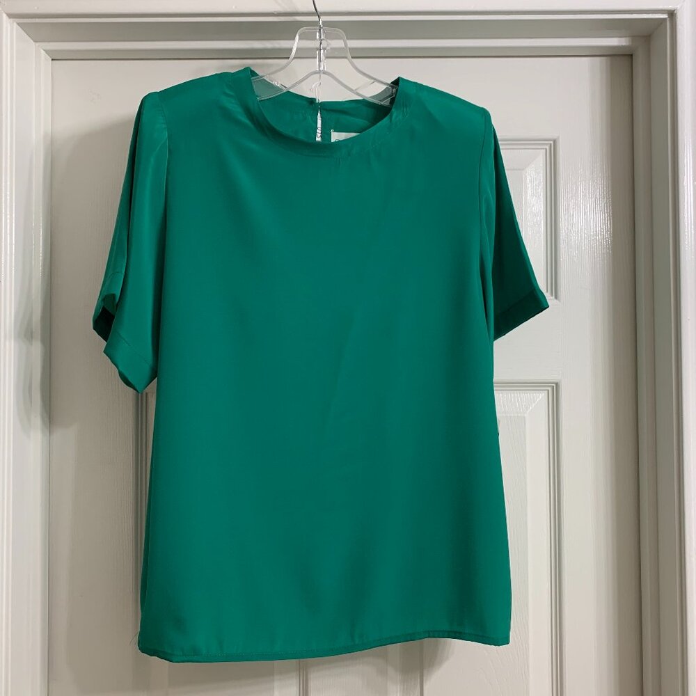 Sara Stephen Brand Women's Green Blouse, Size M (NWT)